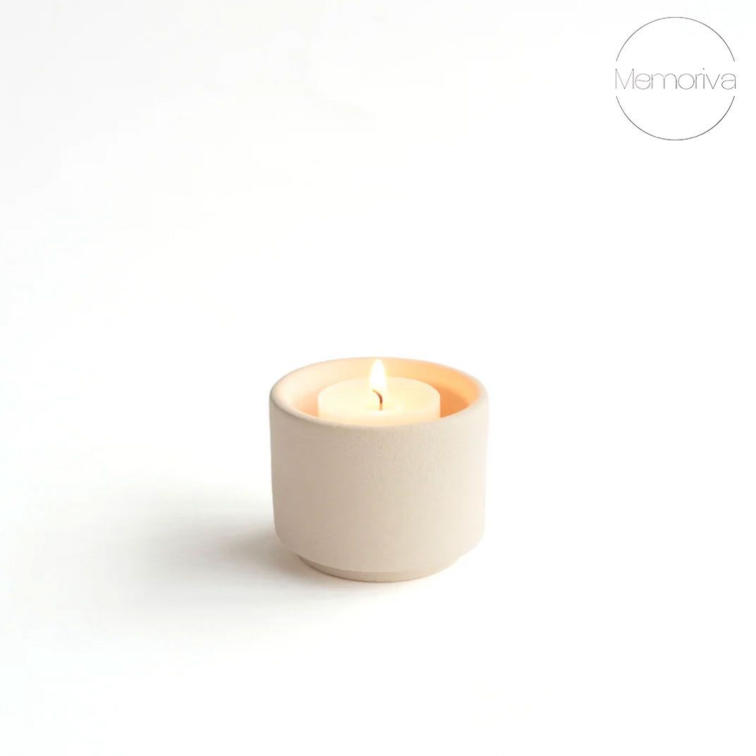 HELIOS - Handgemaakte mini-urn beige keramiek + kaarslicht