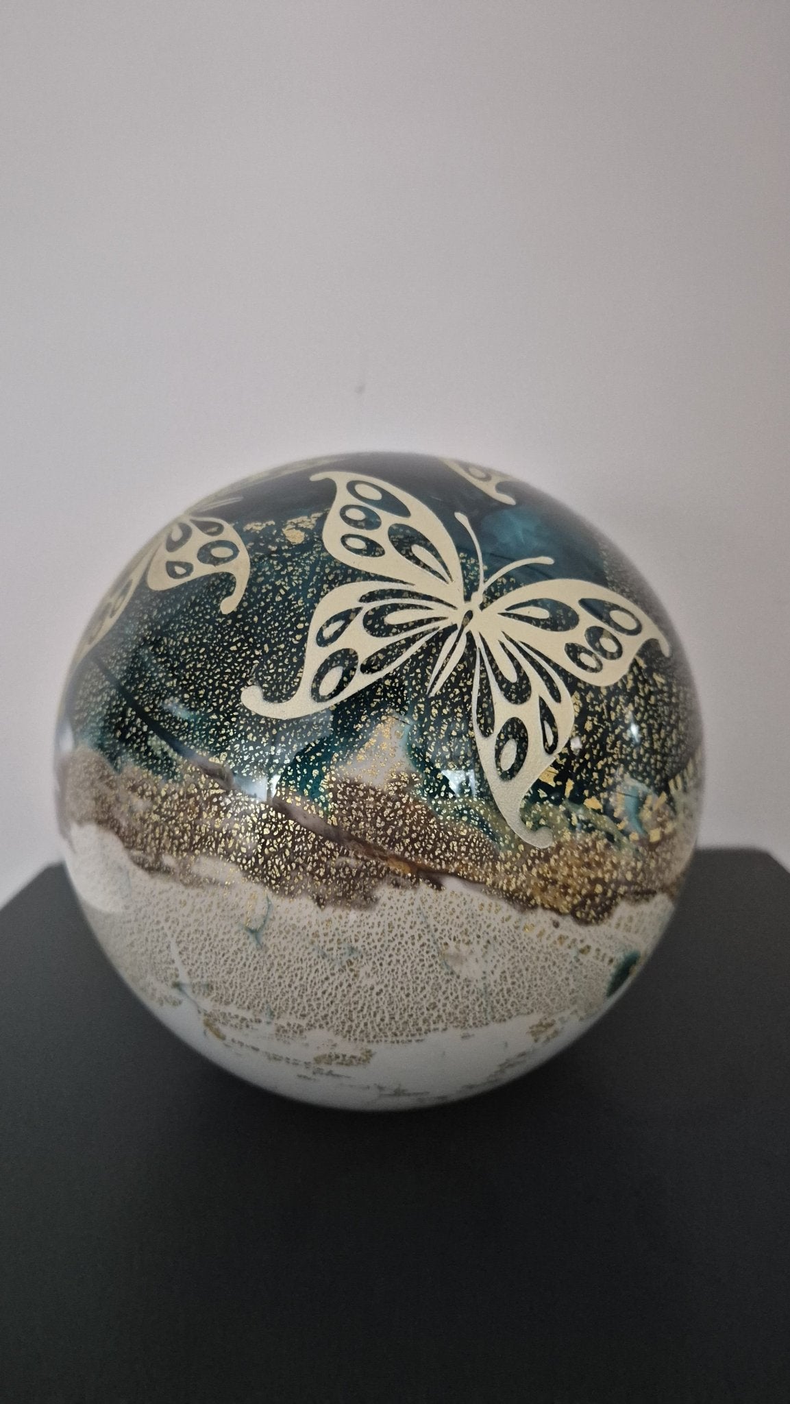 ELAN - Elegance - line turquoise 1,5 liter met goud gelakte vlinders - Memoriva